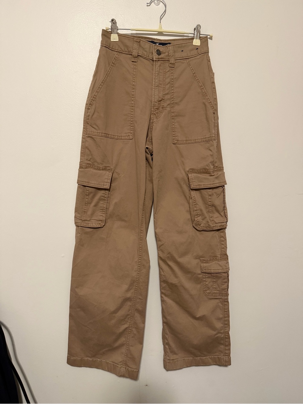 Hollister Ultra High-Rise Baggy Cargo Pants Tan Khaki Wide Leg Utility W23 - Picture 2 of 4